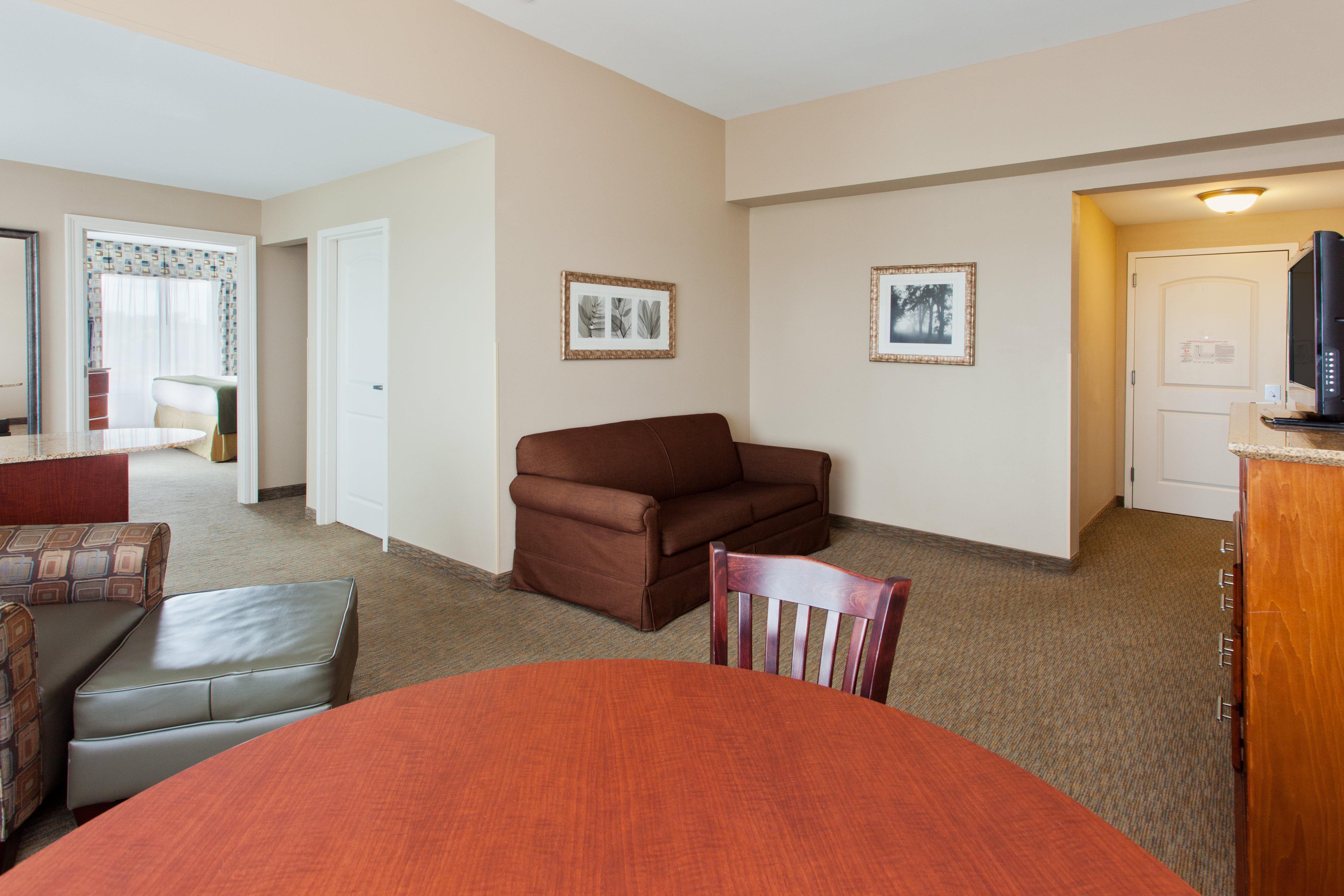 Holiday Inn Express & Suites Baton Rouge East By Ihg Prairieville Exterior photo
